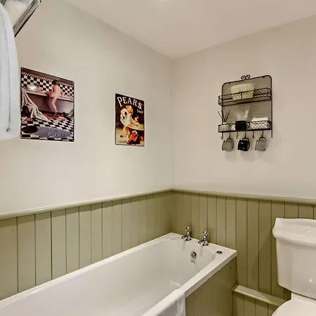 Holiday home 1 Bed In Richmond Oc-g0009 *